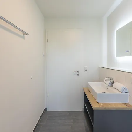 Apartmenthaus Vor Den Halligen Halligwelt De Luxe Нордштранд